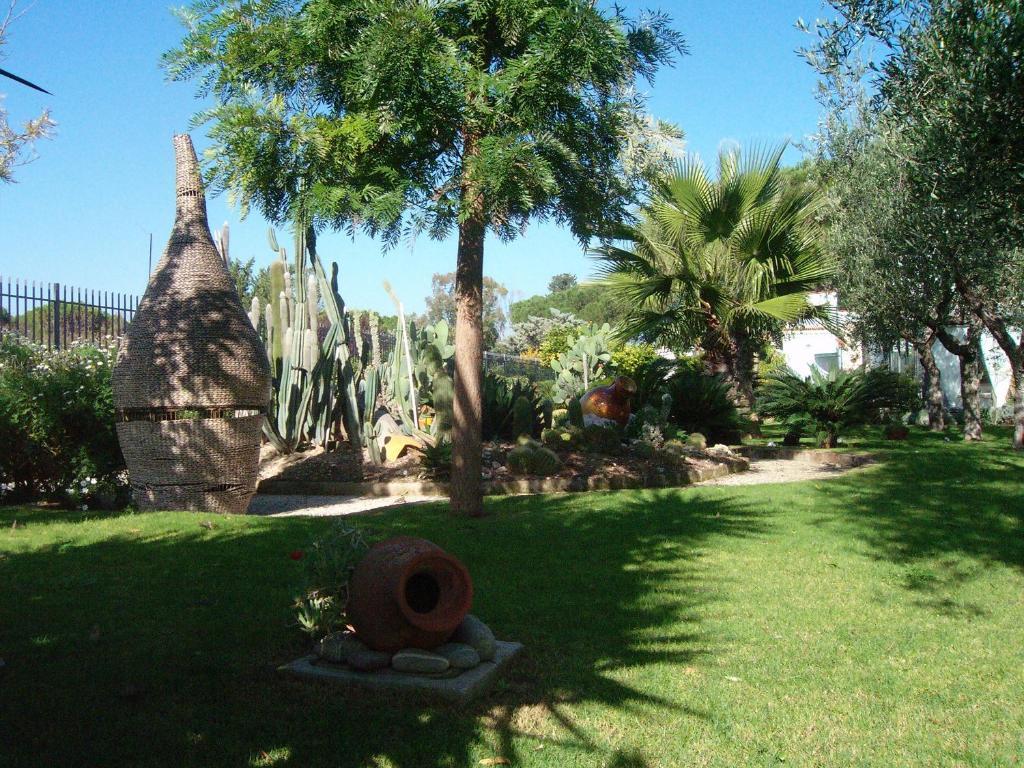 Hotel Il Giardino Del Te Barletta Exterior foto
